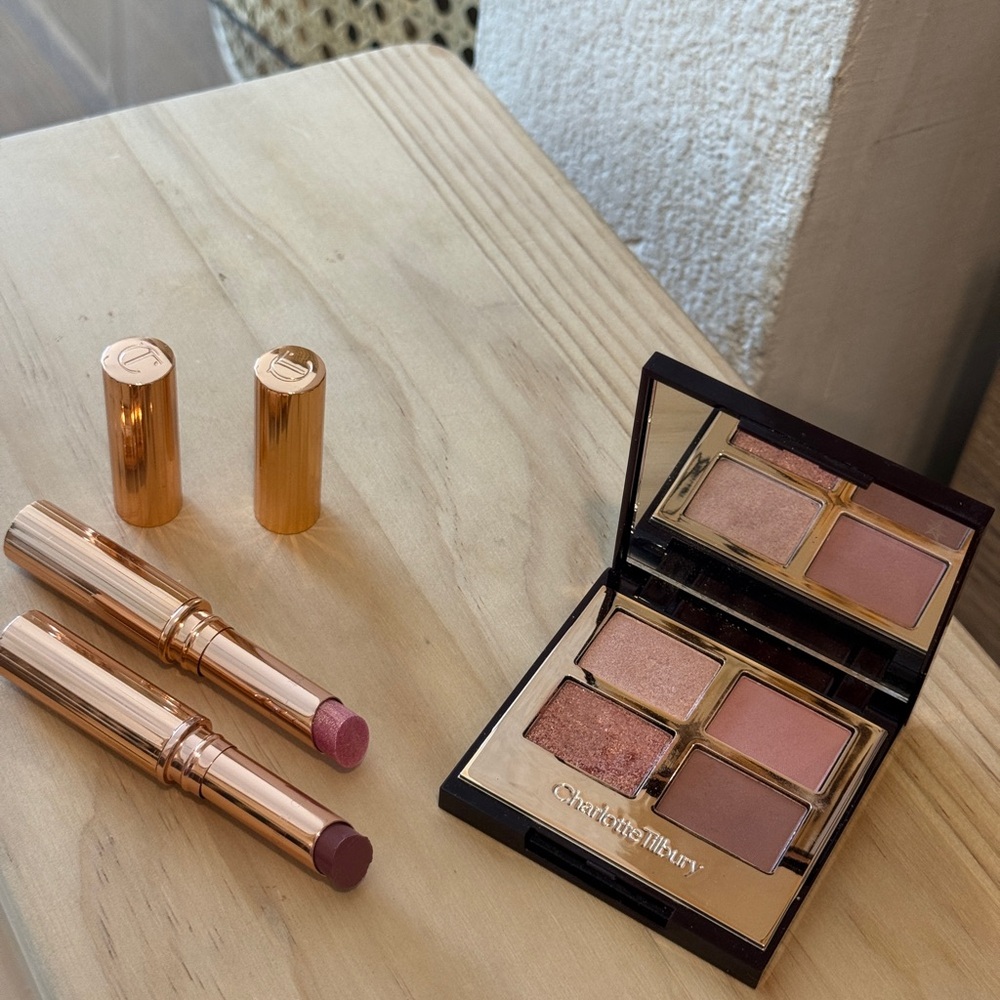 Charlotte Tilbury Pillow Talk Make Up Set Eyeshadow Palette and Lip Color